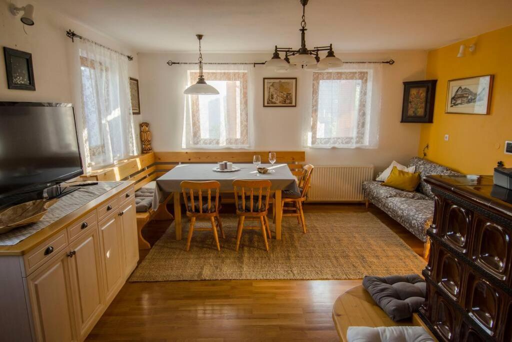 House Pucnk-Beautiful Countryside Villa Zelezniki Екстериор снимка